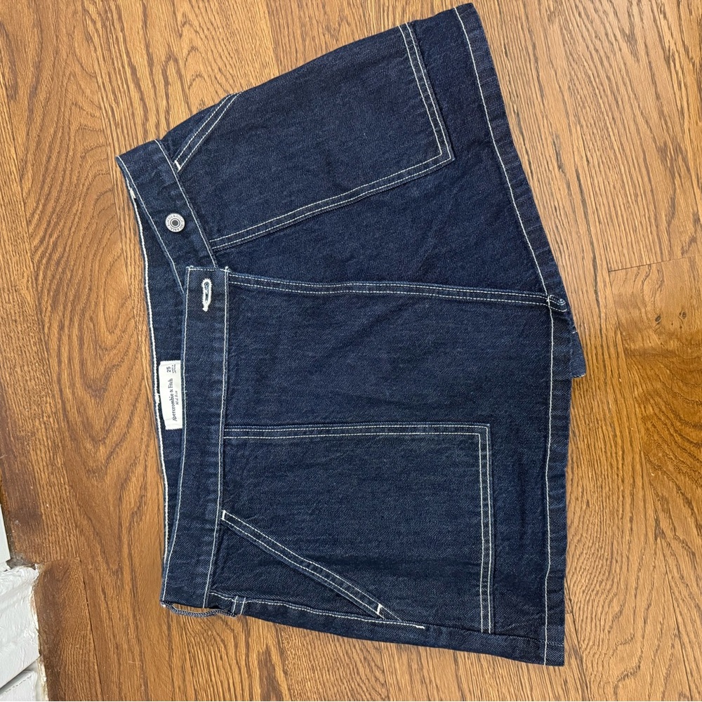 Abercrombie & Fitch Dark Blue Denim Skirt size 25